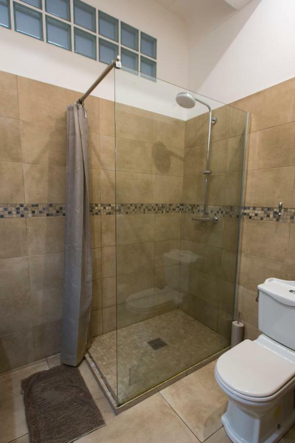 Backpackers Hostel Αντίμπ Εξωτερικό φωτογραφία